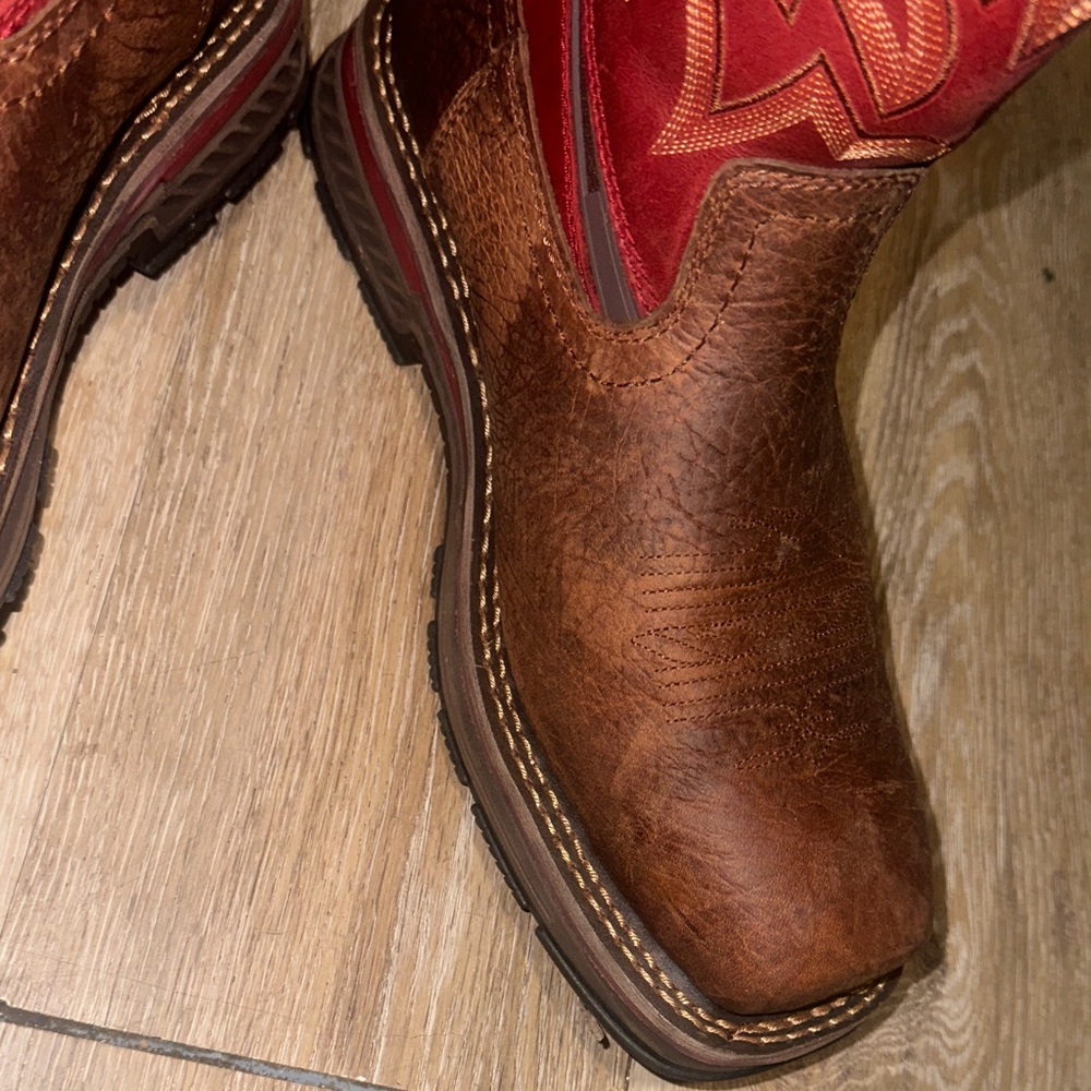 Cody James  Brown and Red Western Boots - Picture 6 of 6